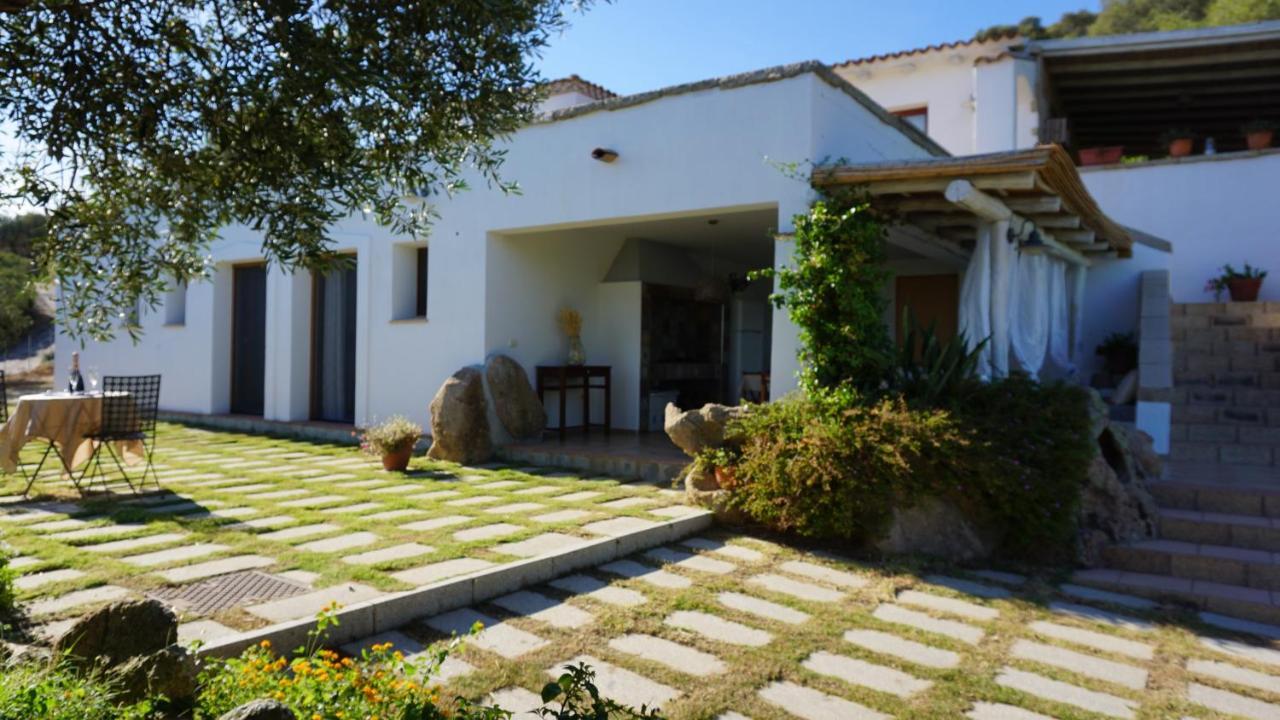Li Petri Manni Bed & Breakfast Olbia Dış mekan fotoğraf