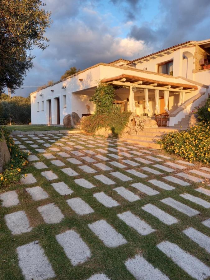 Li Petri Manni Bed & Breakfast Olbia Dış mekan fotoğraf